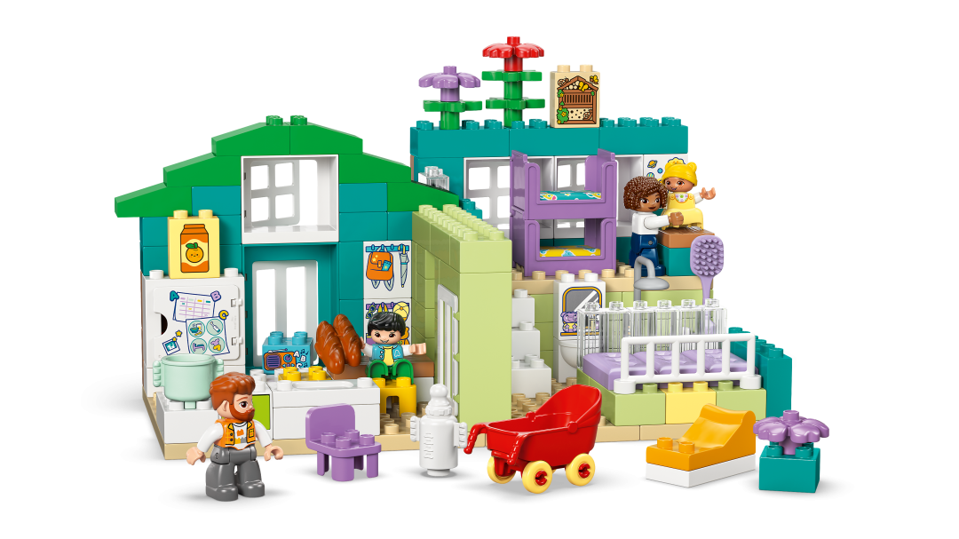 LEGO DUPLO 3in1 Modern Family House with Figures Set 10470
