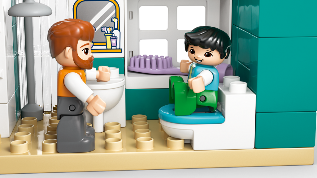LEGO DUPLO 3in1 Modern Family House with Figures Set 10470