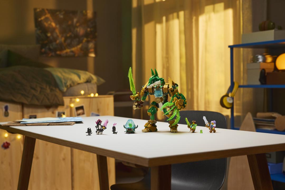 LEGO DREAMZzz Fox Guardian Mech Set 71508