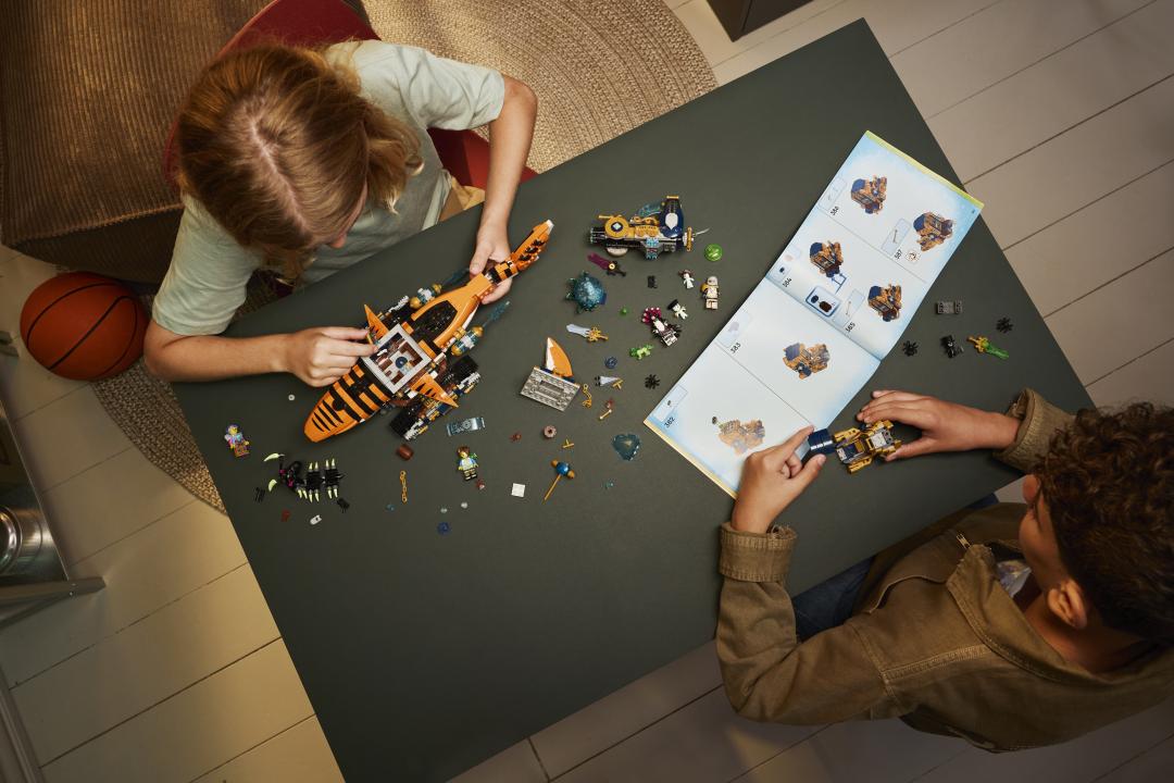LEGO DREAMZzz Tiger Shark Tank Set 71515