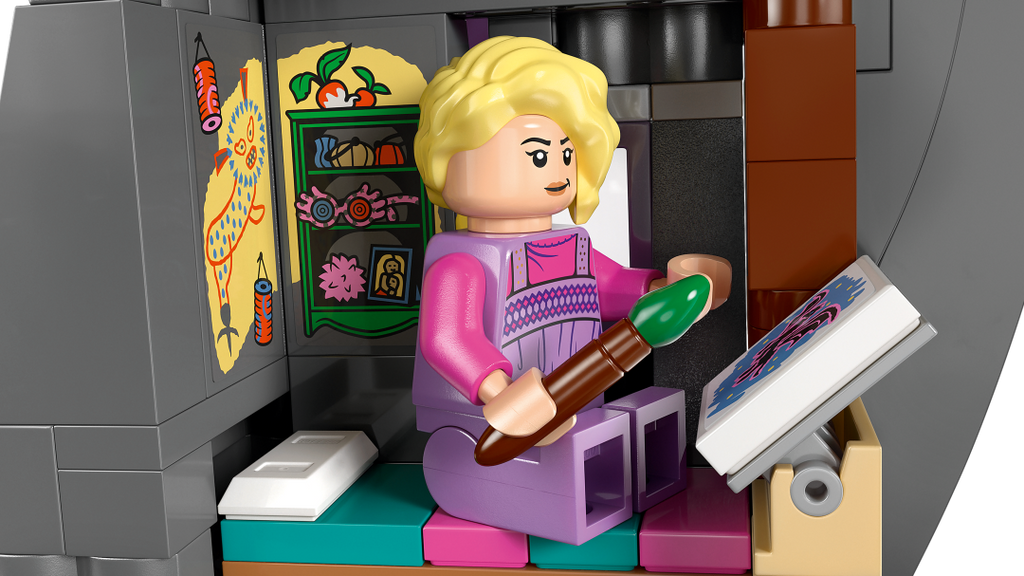 LEGO Harry Potter Luna Lovegood's House Set 76467