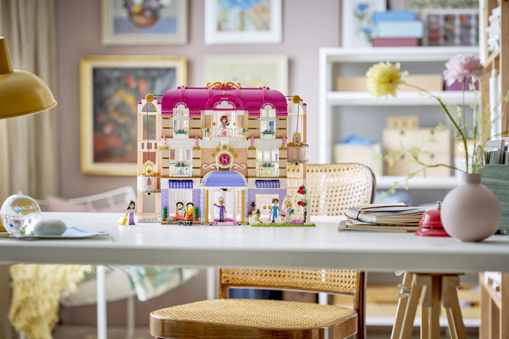 LEGO Friends Heartlake City Grand Hotel Set 42704