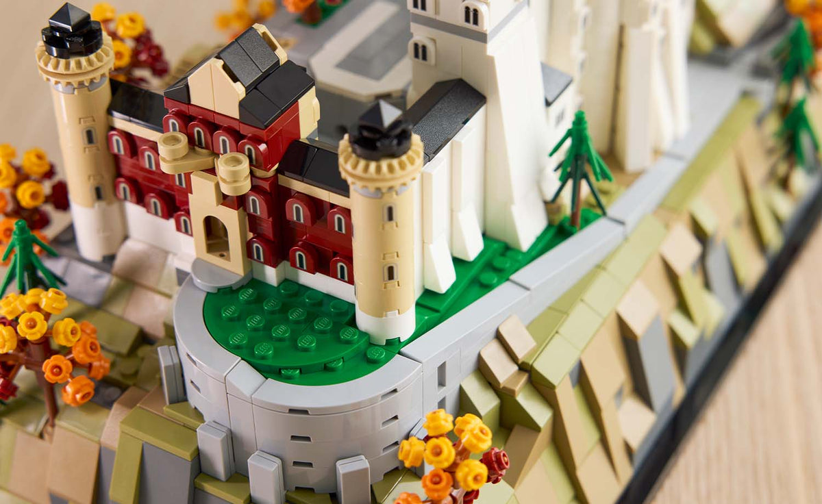 LEGO Architecture Neuschwanstein Castle Set 21063