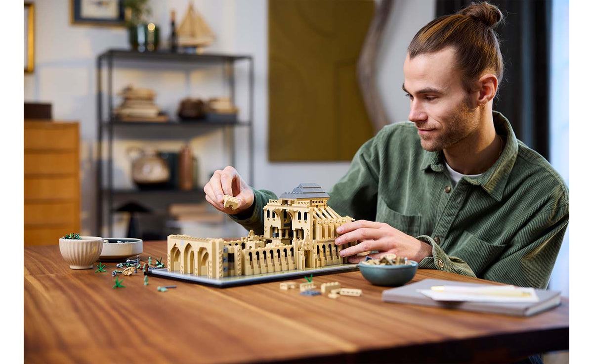LEGO Architecture Notre-Dame de Paris Set 21061