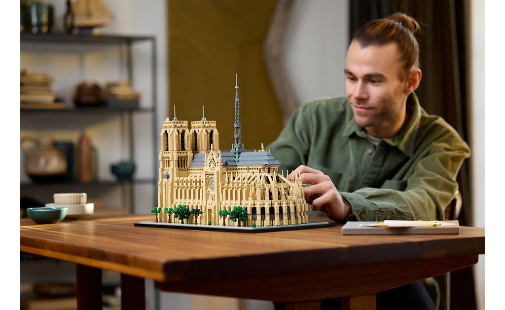 LEGO Architecture Notre-Dame de Paris Set 21061