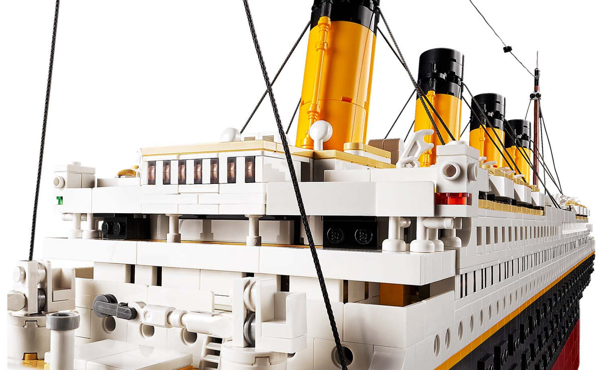 LEGO ICONS Titanic Set 10294