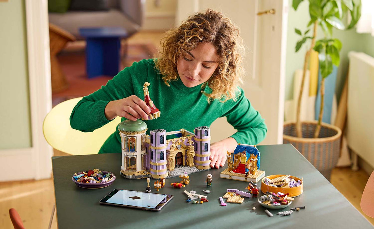 LEGO Disney Beauty and the Beast Castle Set 43263