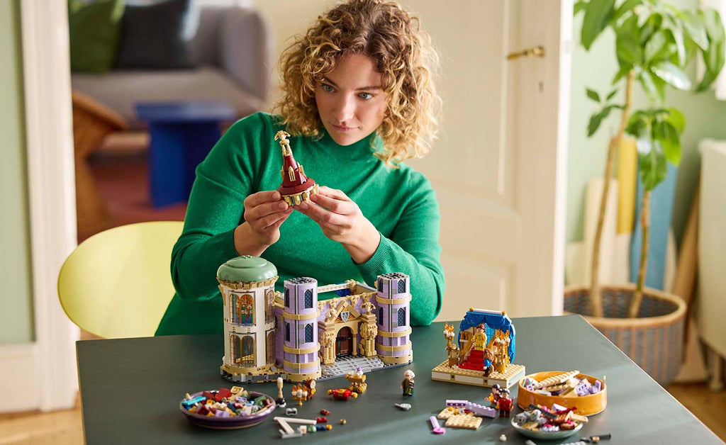 LEGO Disney Beauty and the Beast Castle Set 43263