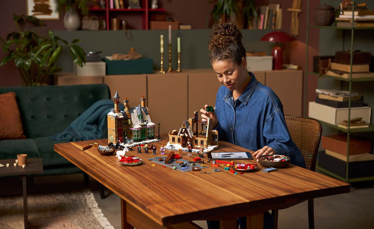LEGO Harry Potter Hogsmeade Village – Collectors' Edition Set 76457