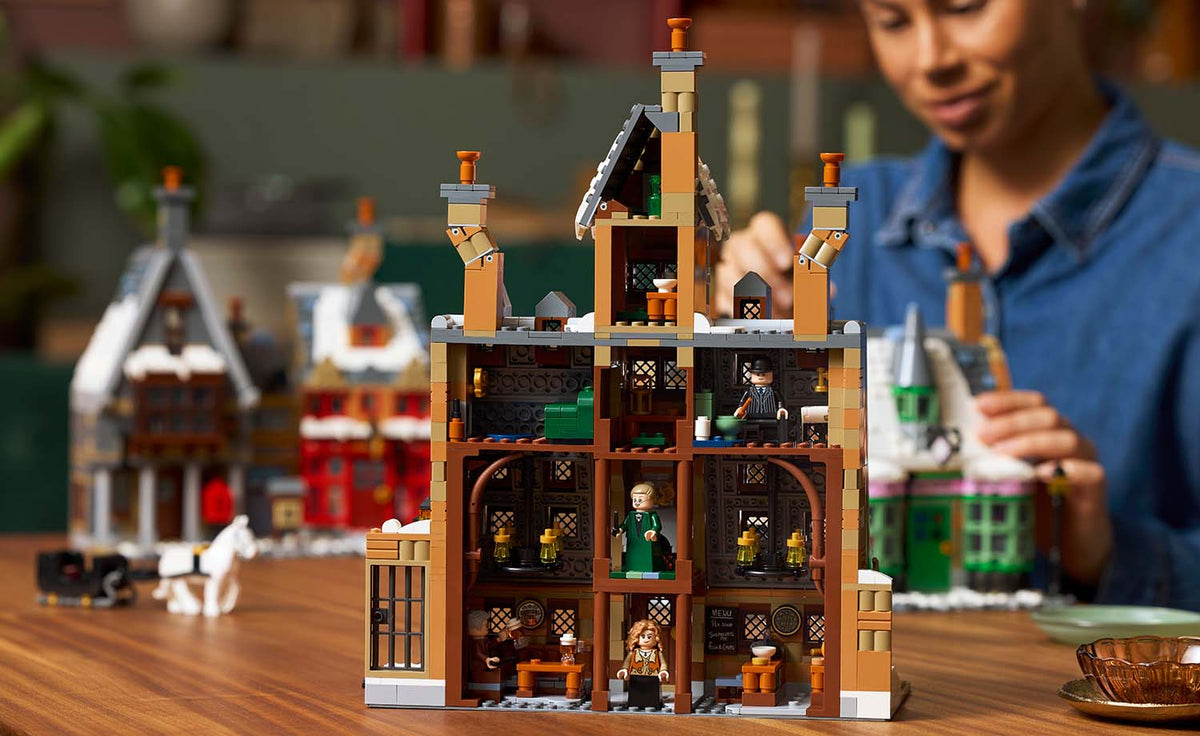 LEGO Harry Potter Hogsmeade Village – Collectors' Edition Set 76457