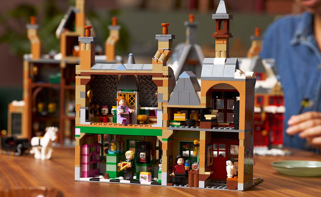 LEGO Harry Potter Hogsmeade Village – Collectors' Edition Set 76457