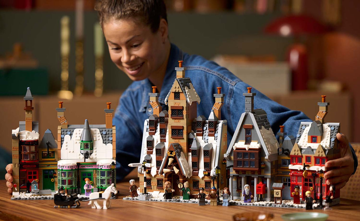 LEGO Harry Potter Hogsmeade Village – Collectors' Edition Set 76457