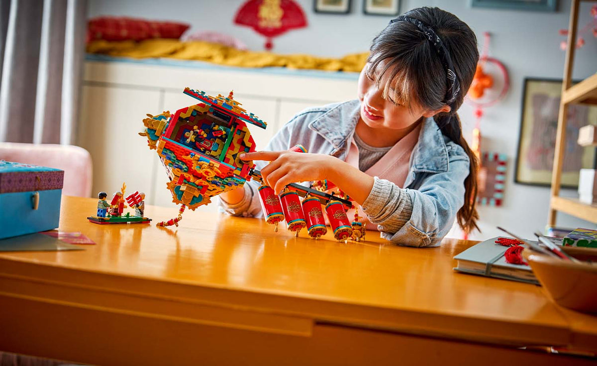 LEGO Iconic Fortune Firecracker Set 80118