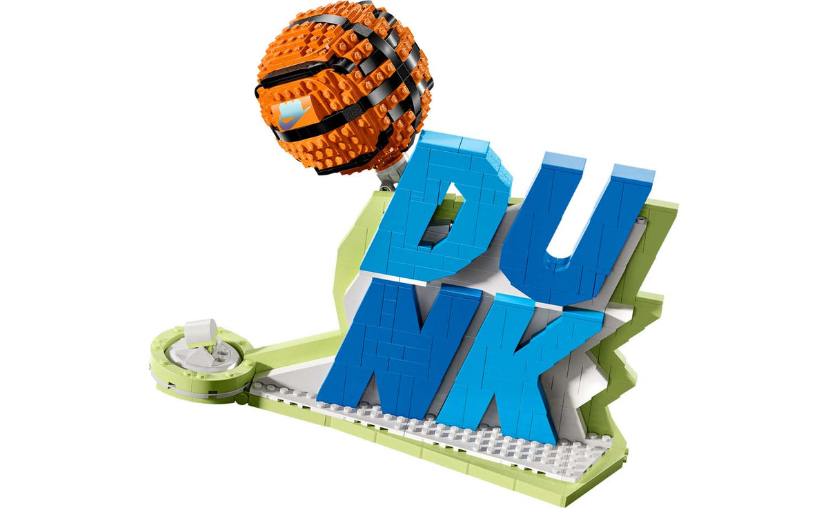 LEGO Iconic Nike Dunk Set 43008