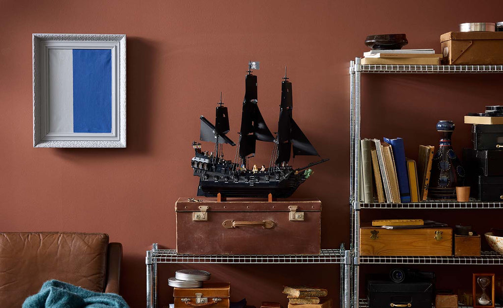 LEGO ICONS Captain Jack Sparrow's Pirate Ship Set 10365