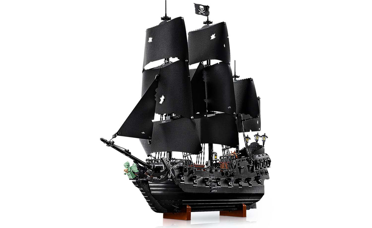 LEGO ICONS Captain Jack Sparrow's Pirate Ship Set 10365