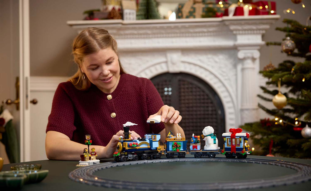 LEGO ICONS Holiday Express Train Set 10361