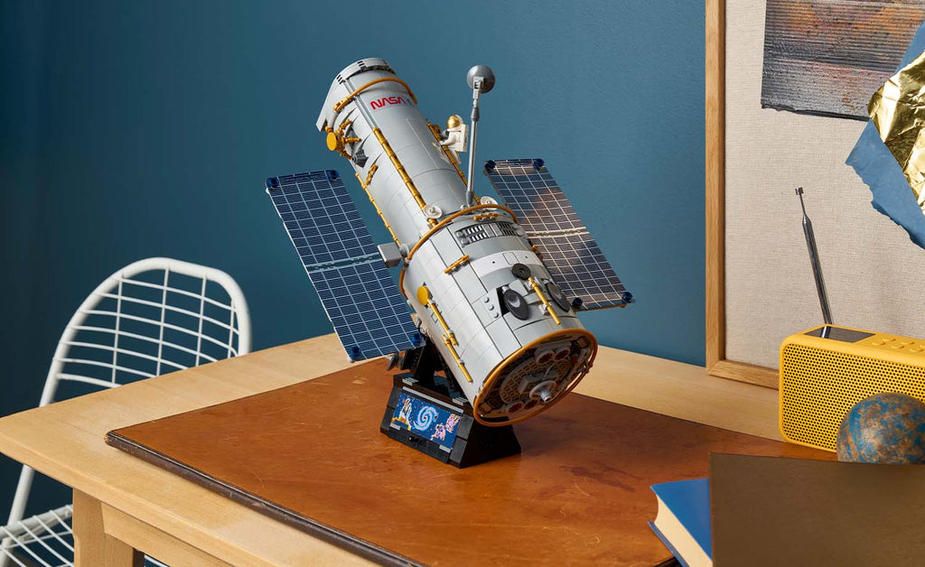 LEGO ICONS Hubble Space Telescope Set 11382