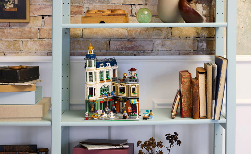 LEGO ICONS Shopping Street Set 11371