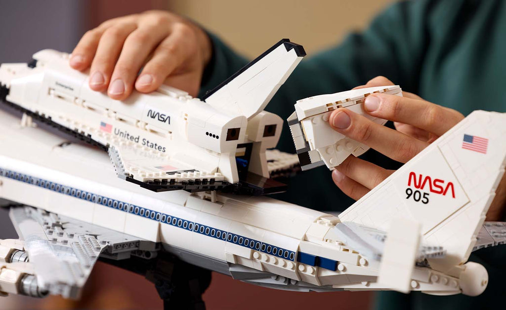 LEGO ICONS Shuttle Carrier Aircraft Set 10360