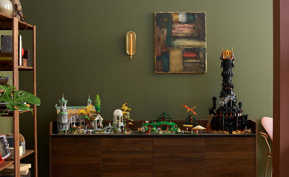LEGO ICONS The Lord of the Rings: The Shire Set 10354