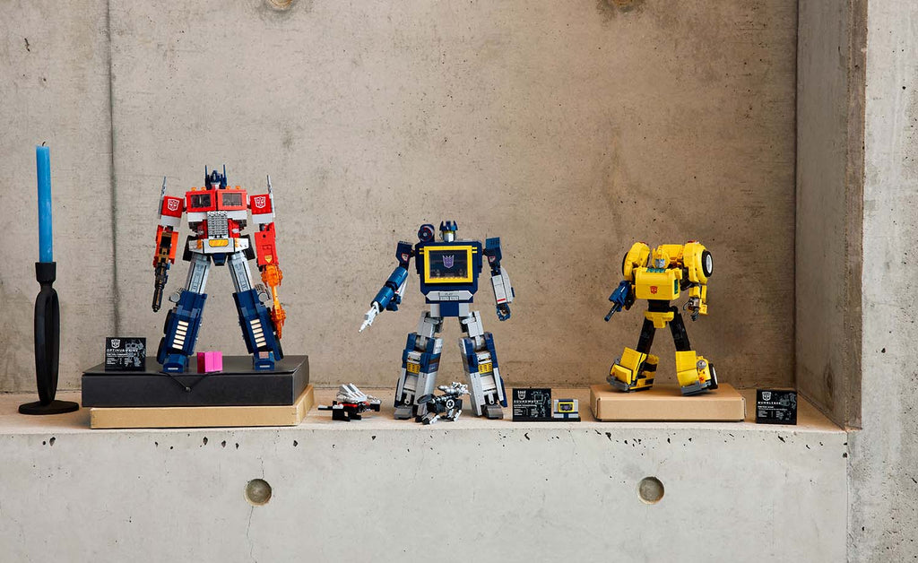 LEGO ICONS Transformers: Soundwave Set 10358