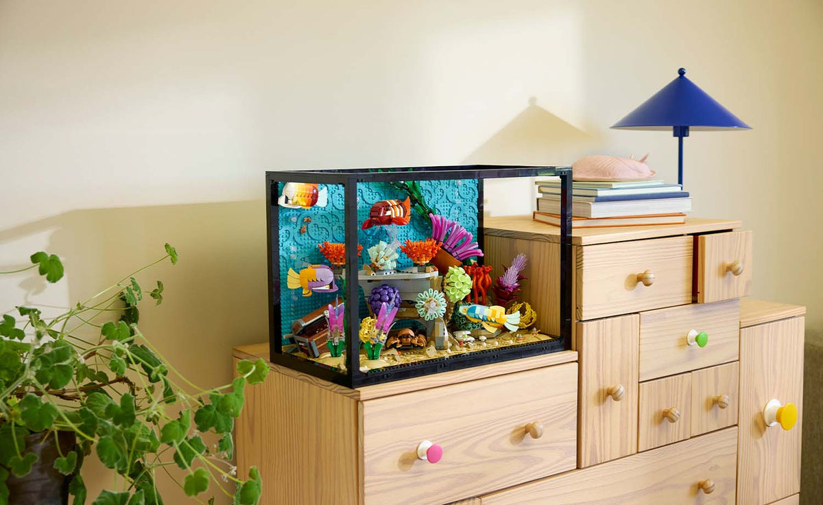 LEGO ICONS Tropical Aquarium Set 10366