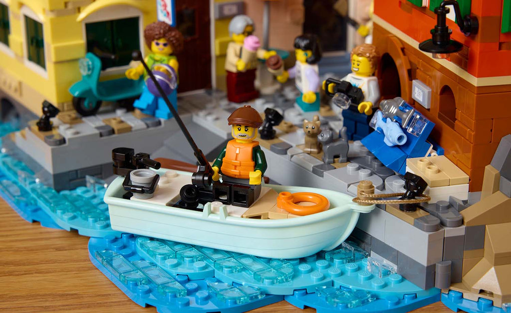 LEGO Ideas Italian Riviera Set 21359
