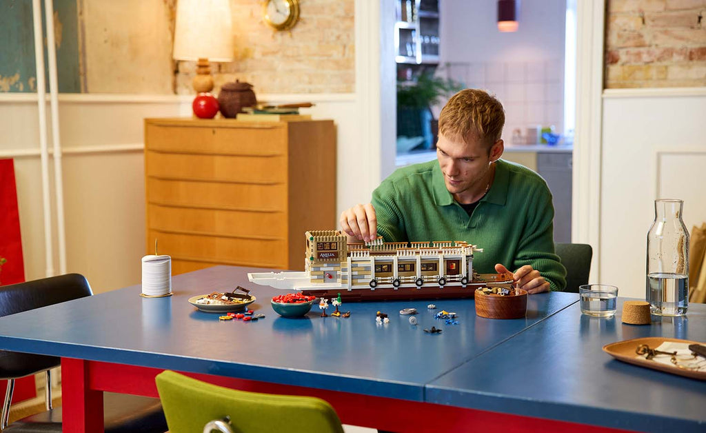 LEGO Ideas River Steamboat Set 21356