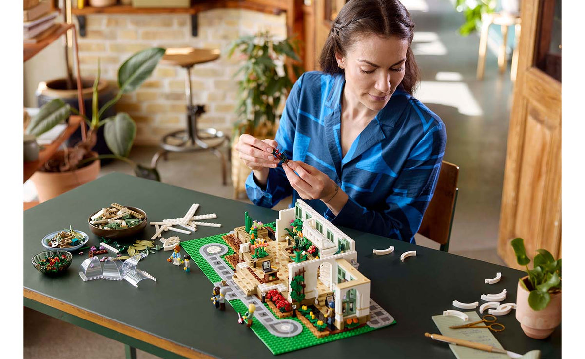 LEGO Ideas The Botanical Garden Set 21353