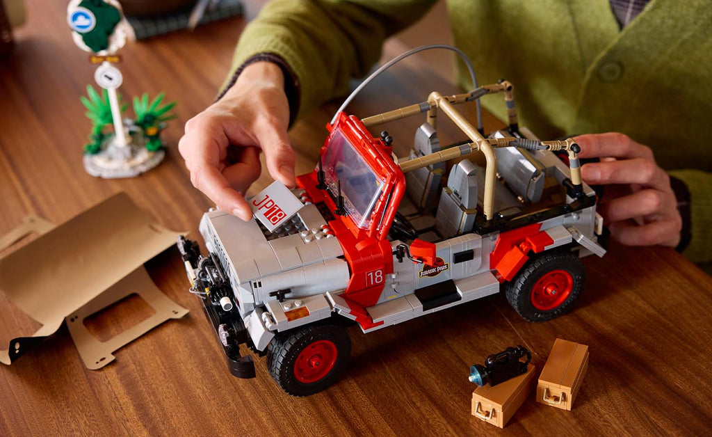 LEGO Jurassic World Jurassic Park Jeep Wrangler Set 77984