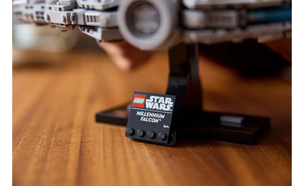 LEGO Star Wars Millennium Falcon Set 75375