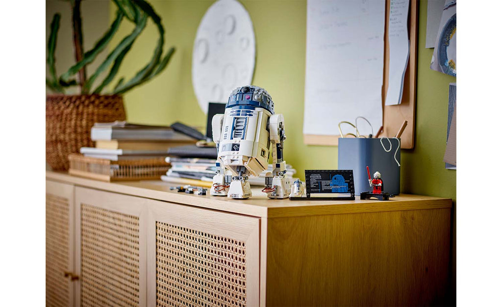 LEGO Star Wars R2-D2 Set 75379