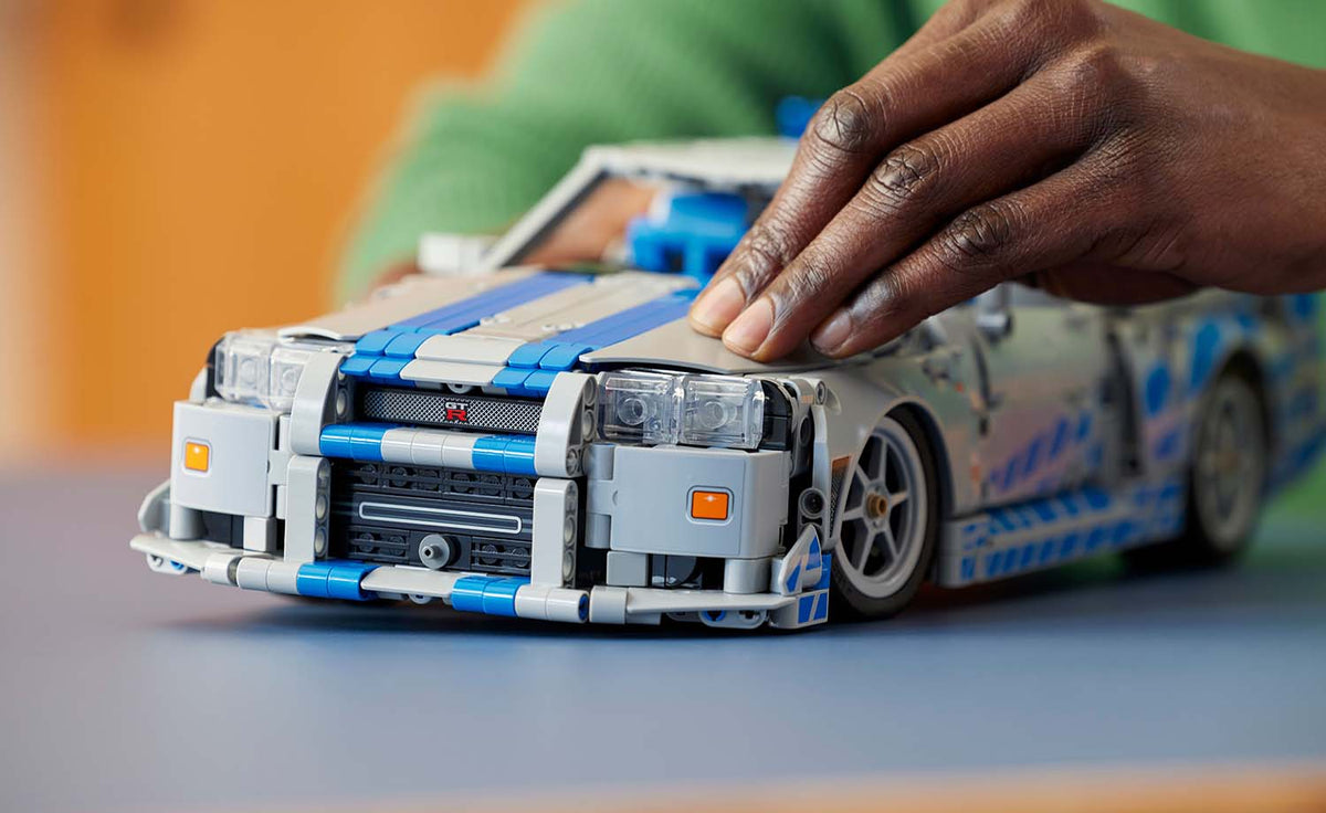 LEGO Technic 2 Fast 2 Furious Nissan Skyline GT-R (R34) Car Set 42210