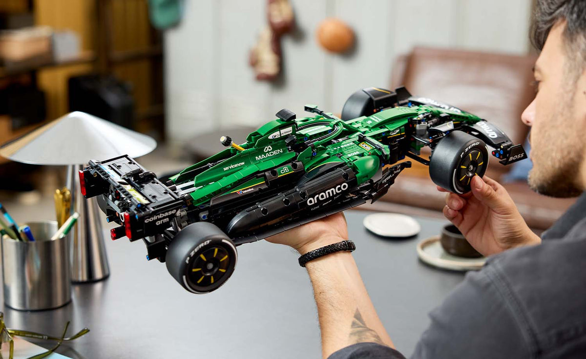 LEGO Technic Aston Martin Aramco AMR25 F1 Car Set 42240
