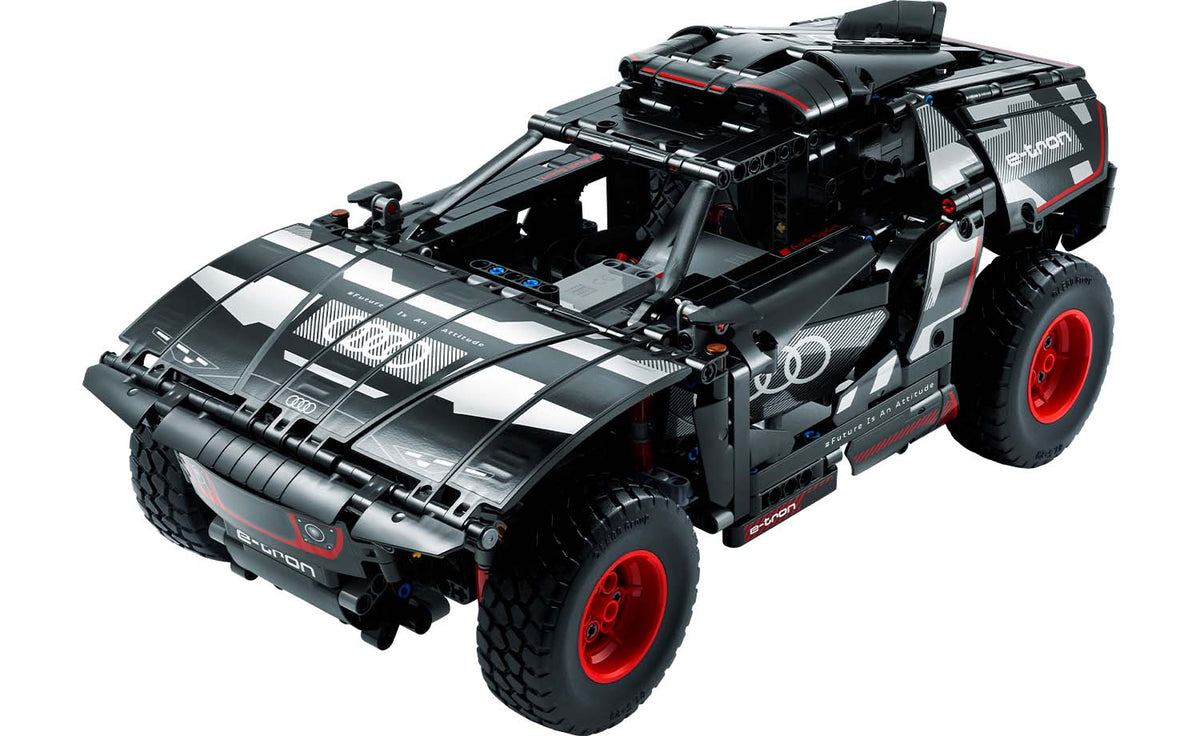 LEGO Technic Audi RS Q e-tron Set 42160