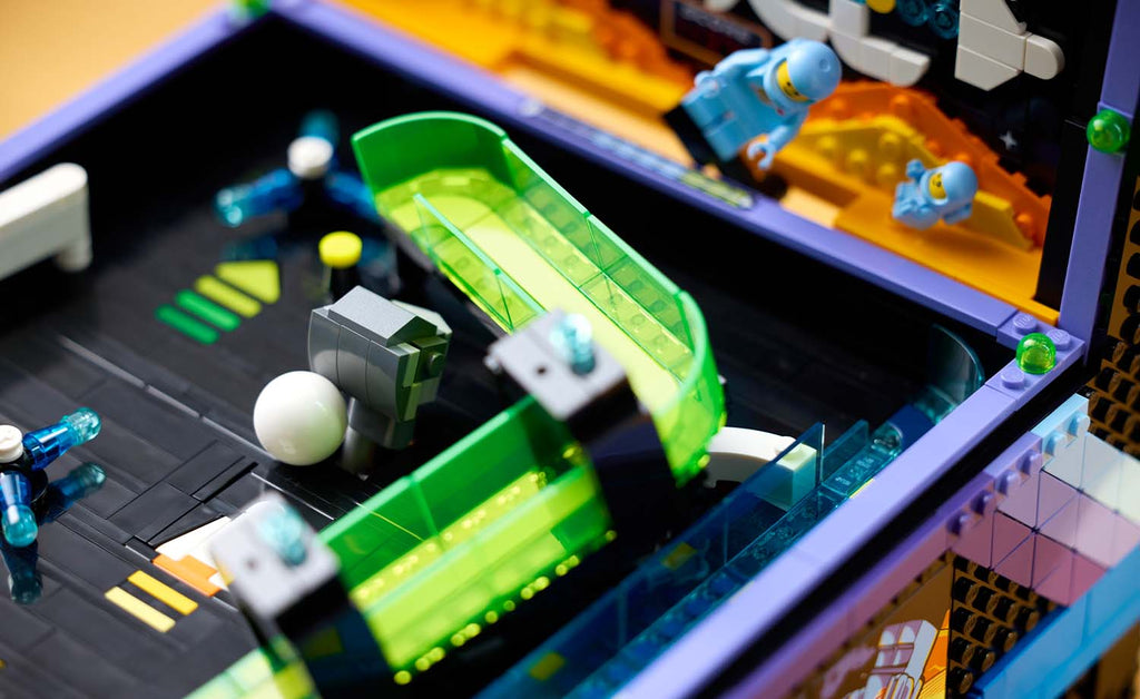 LEGO ICONS Arcade Pinball Machine Set 11374