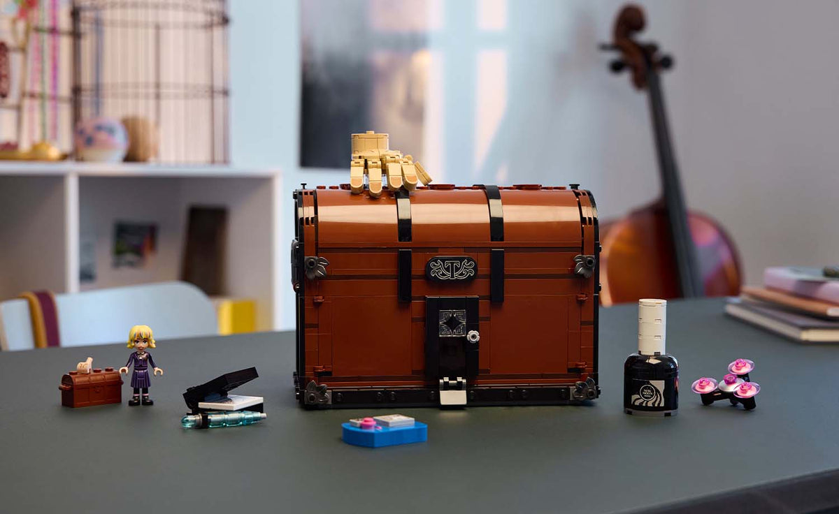 LEGO Wednesday Thing's Apartment Set 76785