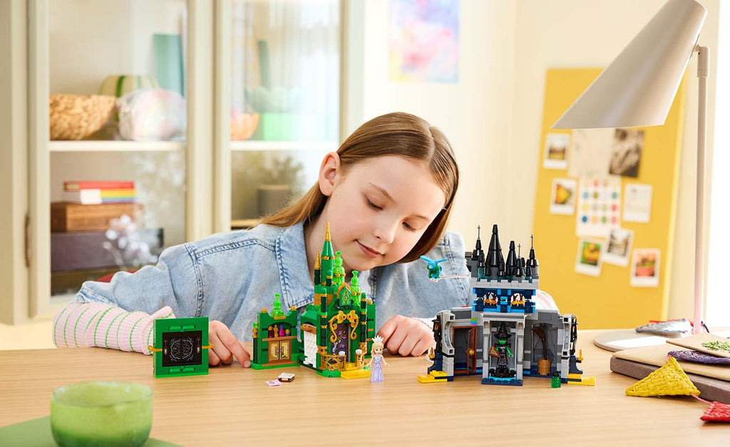 LEGO Wicked Emerald City & Kiamo Ko Castle Set 75689
